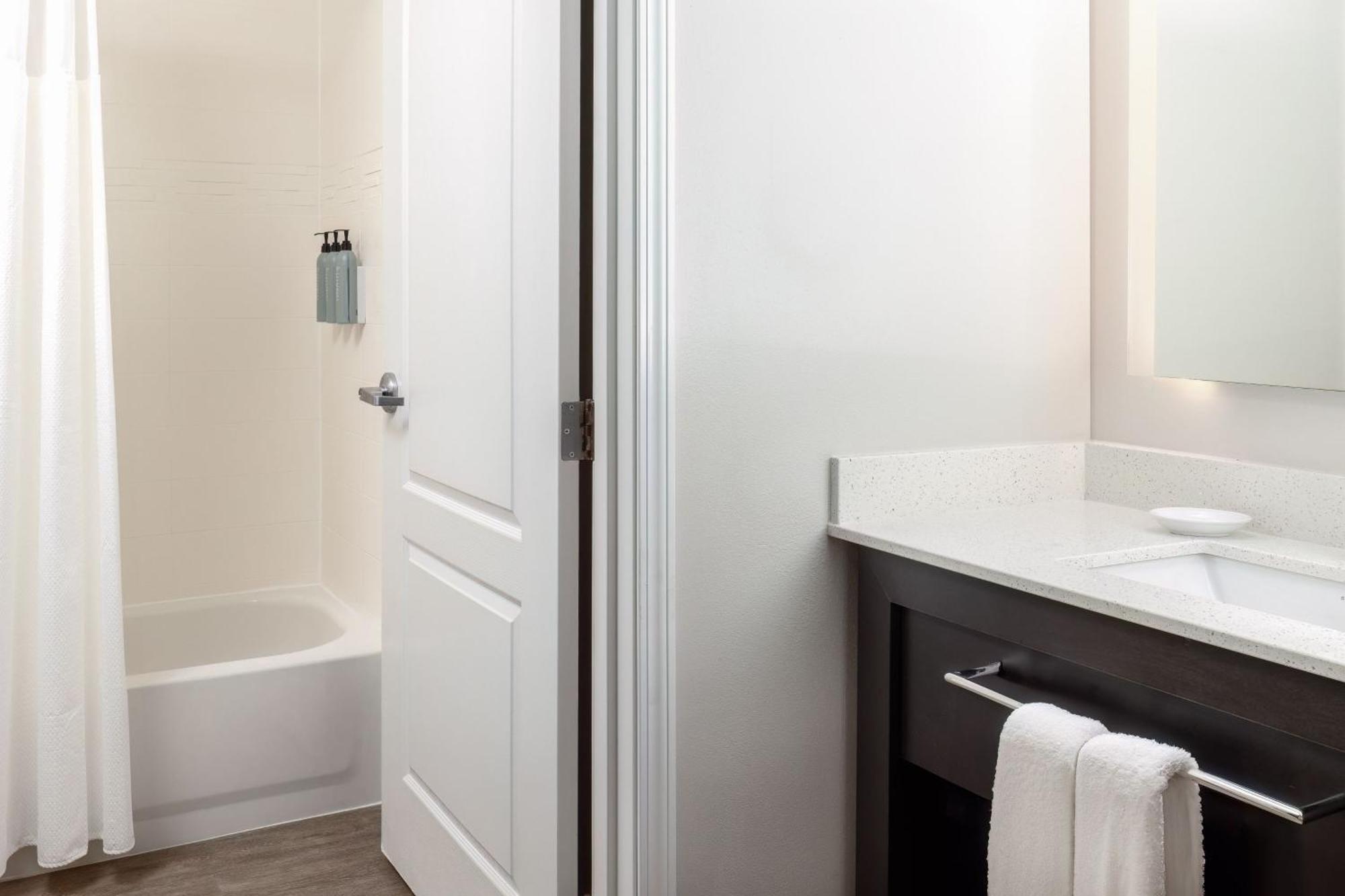 Residence Inn Providence Coventry West Greenwich Esterno foto